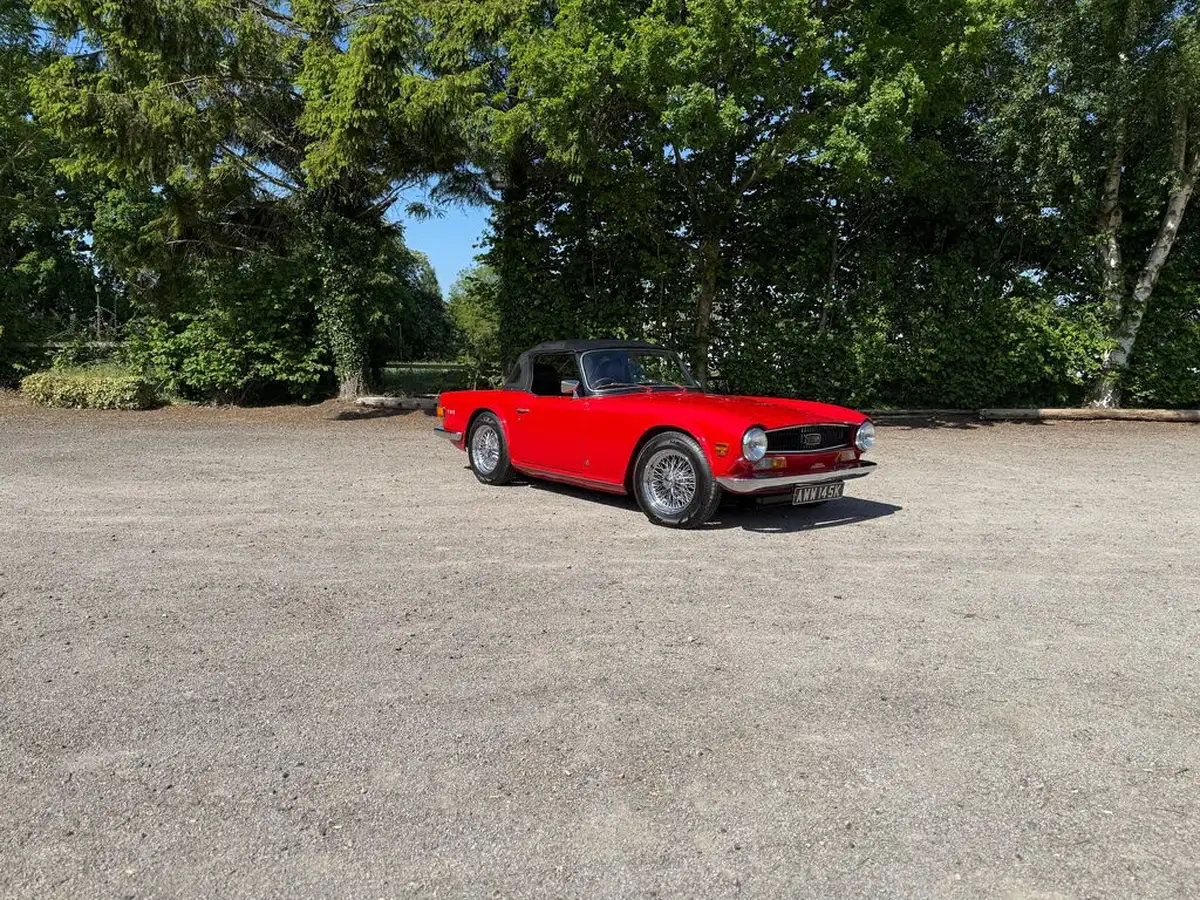 1971-triumph-tr6-convertible-big-4