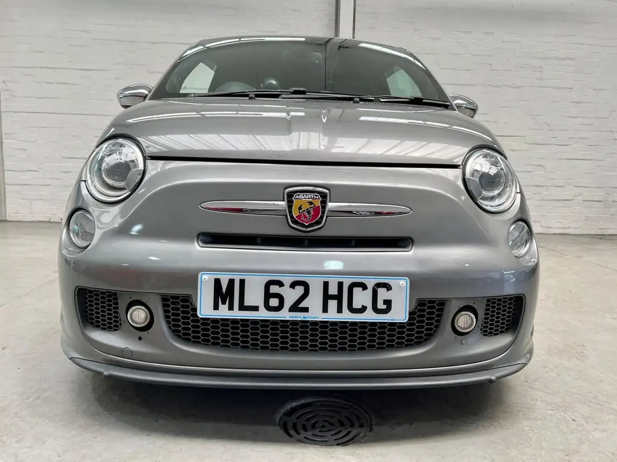 2012-abarth-595-big-3
