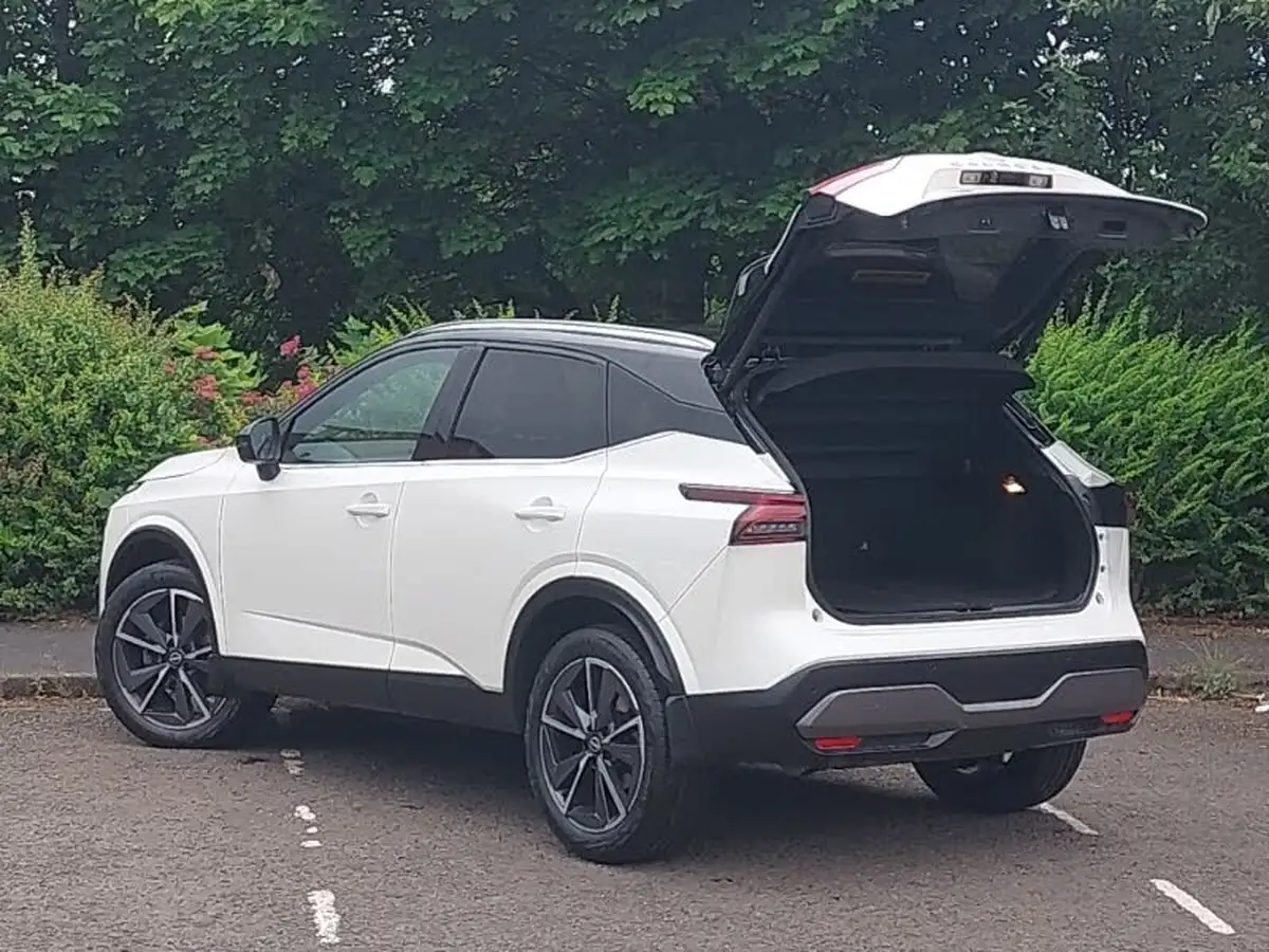 2024-nissan-qashqai-13-dig-t-tekna-140ps-mild-hybrid-big-16
