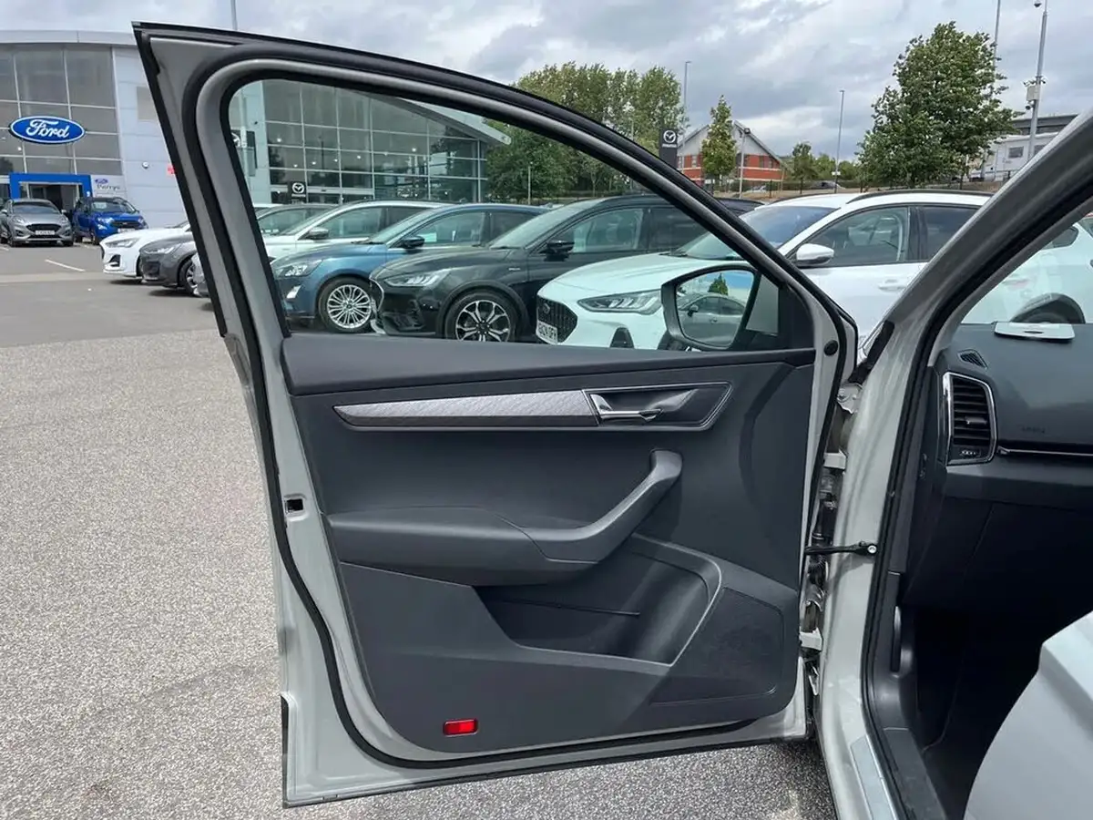 2024-skoda-karoq-15-tsi-se-l-dsg-big-37