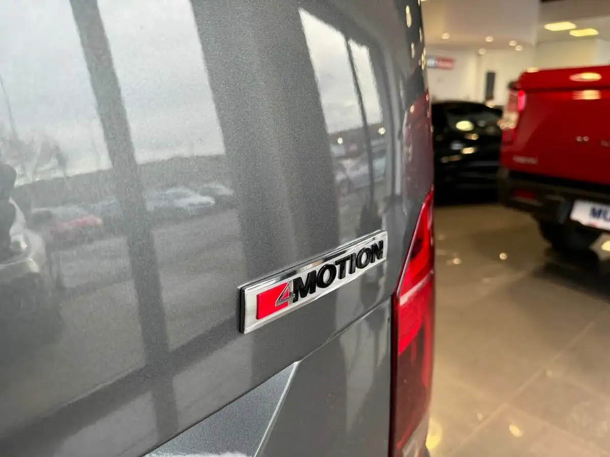 2021-volkswagen-transporter-20bitdi-t32-highline-bmt-swb-204pseu6d-panel-van-big-11