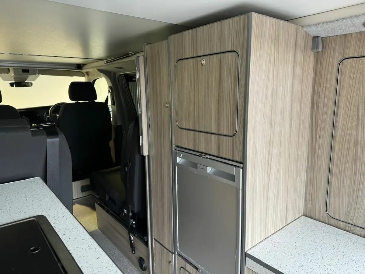 2021-volkswagen-transporter-20bitdi-t32-highline-bmt-swb-204pseu6d-panel-van-big-35