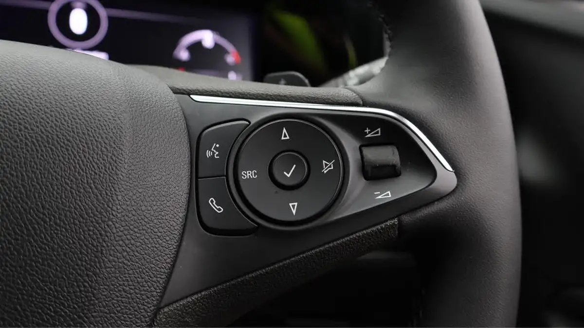 2024-vauxhall-grandland-12-ultimate-130ps-auto-big-24