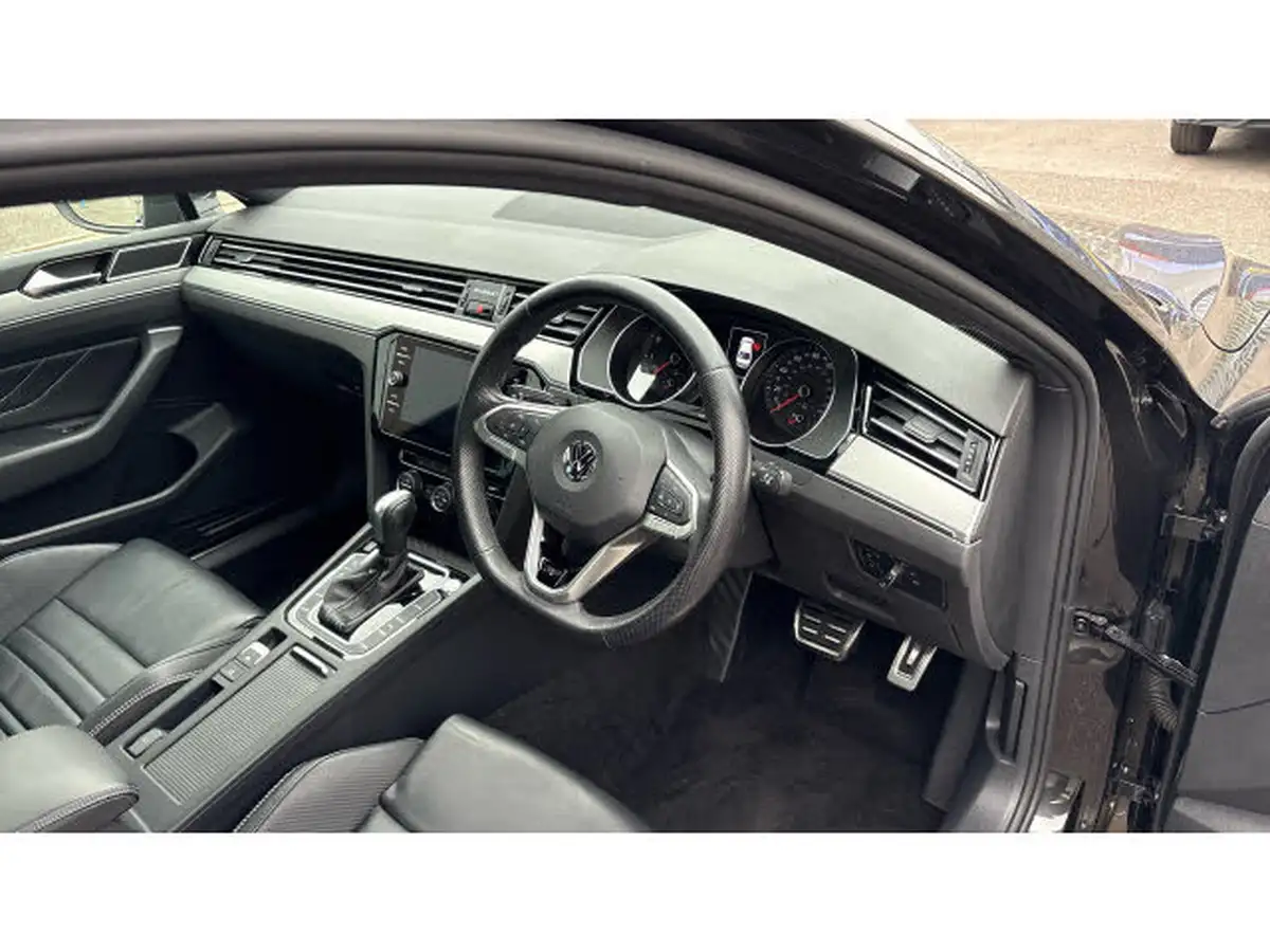 2020-volkswagen-passat-15-tsi-r-line-saloon-4d-dsg-big-5