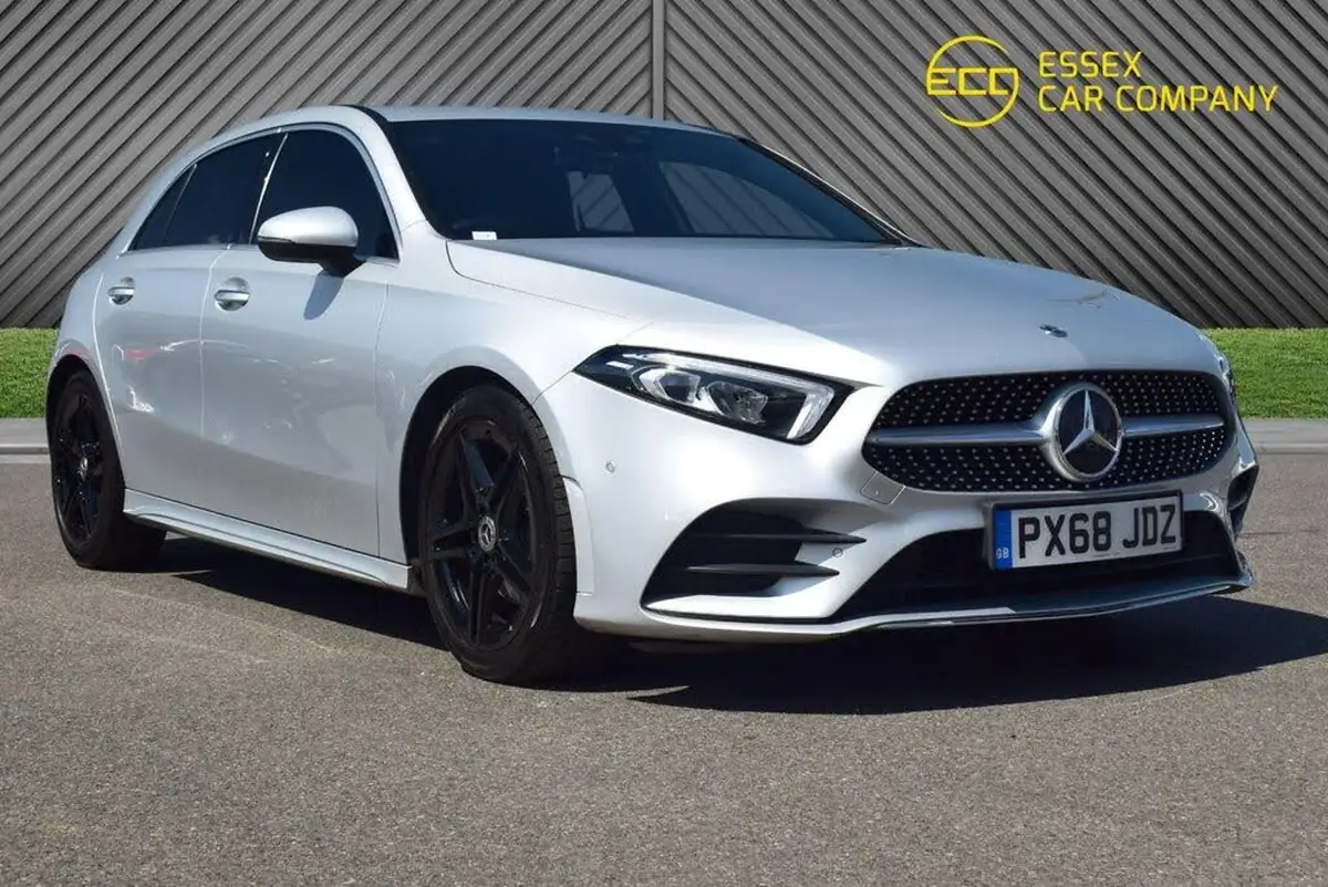 2018-mercedes-benz-a-class-13-a200-amg-line-premiumss-hatchback-5d-7g-dct-big-4