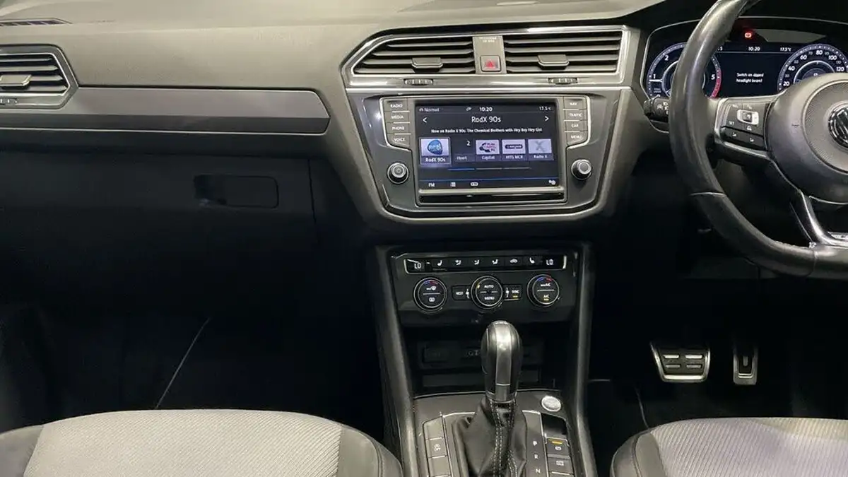 2017-volkswagen-tiguan-20tdi-r-line-4motion-ss-dsg-big-15