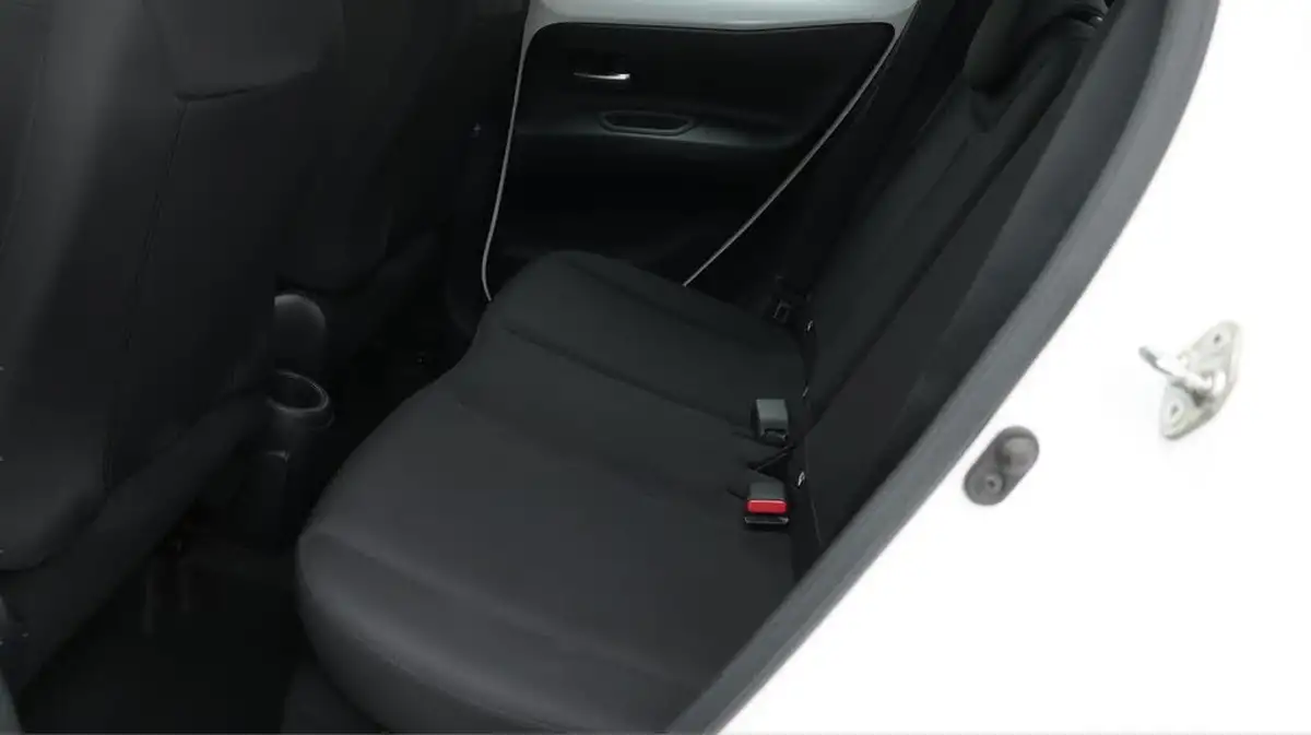 2022-toyota-aygo-x-10-vvt-i-pure-big-15