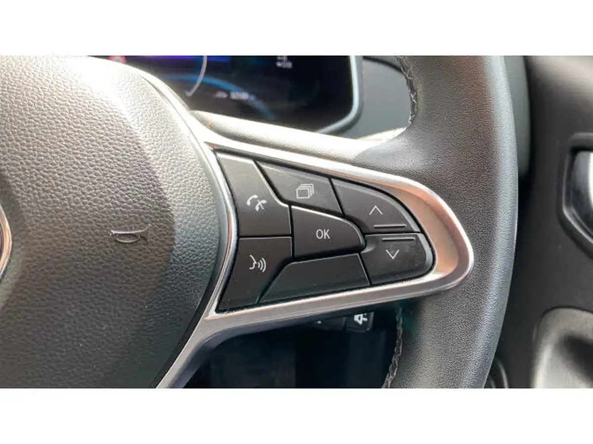 2022-renault-zoe-e-iconic-135ps-r135ev50-rapid-charge-big-21