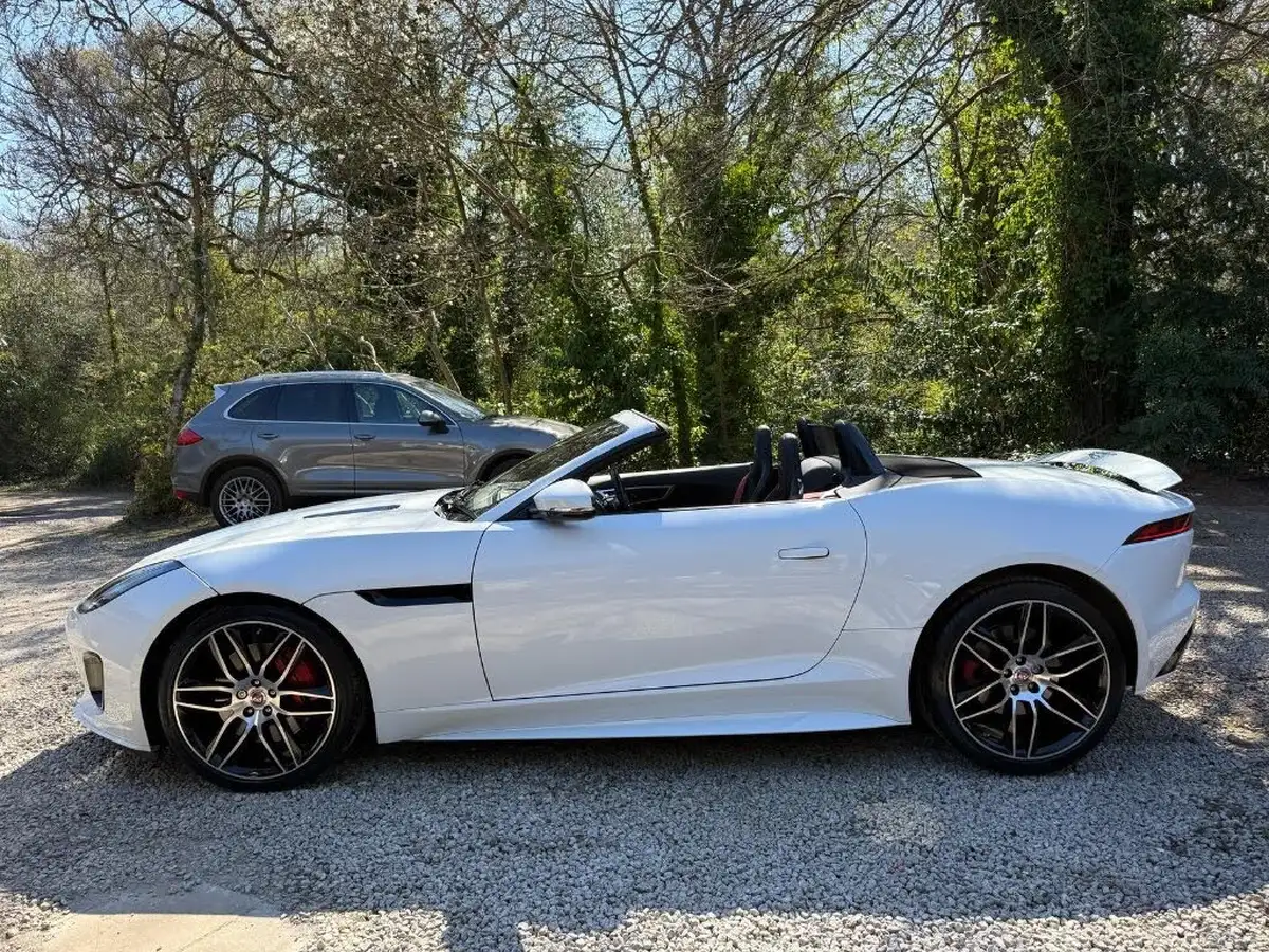 2020-jaguar-f-type-20-i4-chequered-flag-convertible-big-7