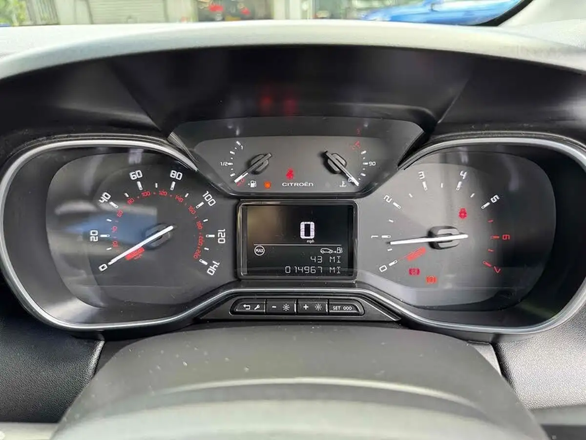 2022-citroen-c3-aircross-12-puretech-shine-plus-110ps-big-31