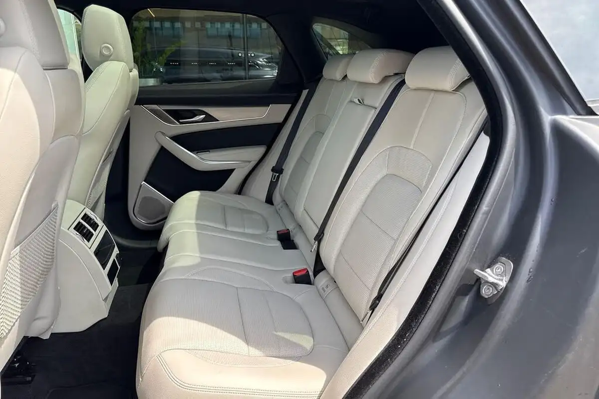 2023-jaguar-f-pace-20-p250-r-dynamic-se-black-big-47