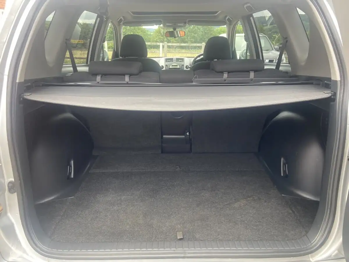 2008-toyota-rav4-20-xt-r-big-20