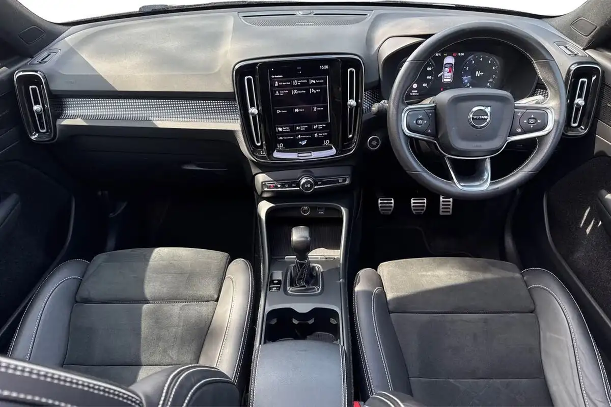 2021-volvo-xc40-15-t3-r-design-161bhp-big-5