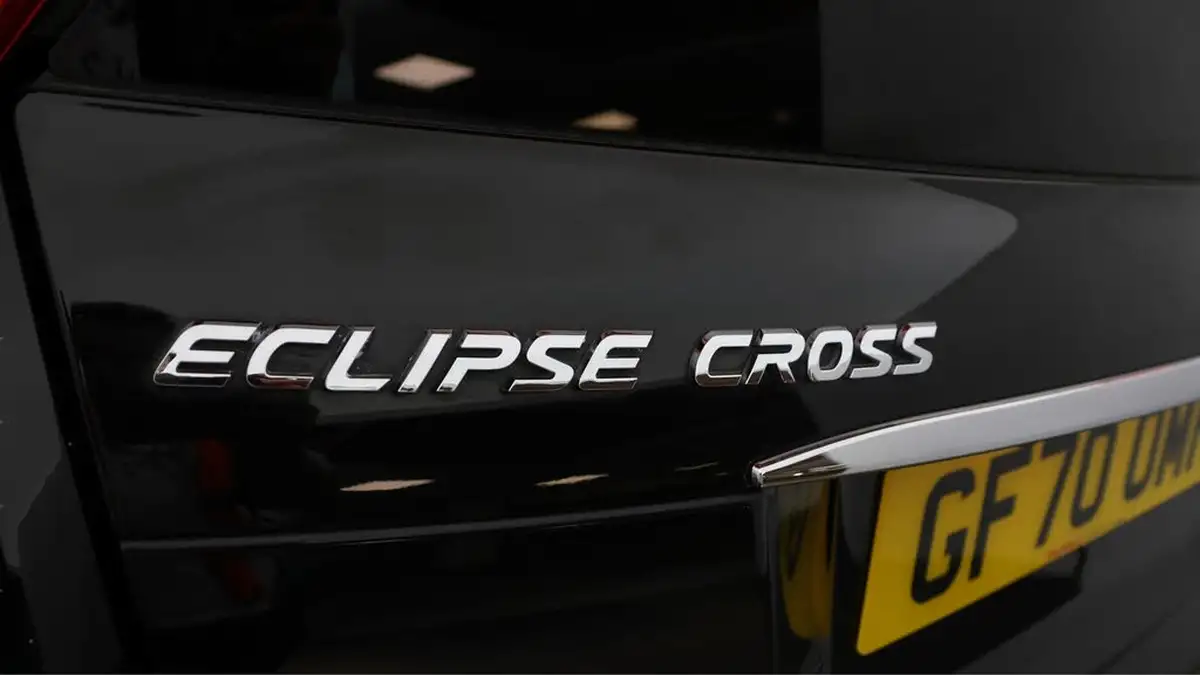 2021-mitsubishi-eclipse-cross-15-4-big-21