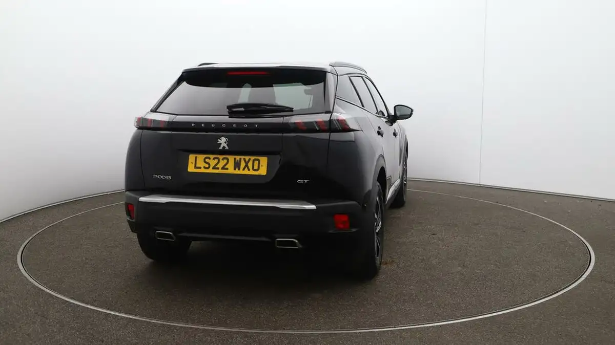 2022-peugeot-2008-suv-12-puretech-gt-big-58