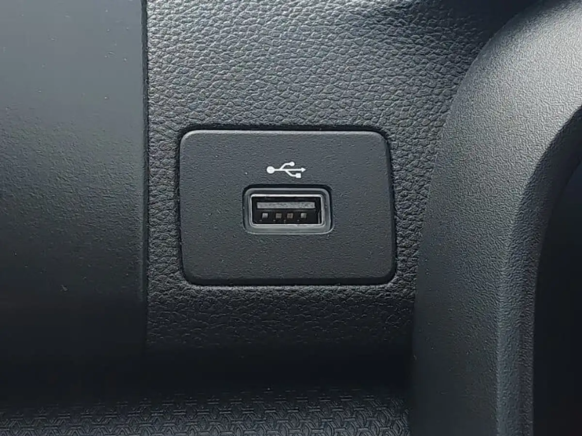 2022-dacia-sandero-stepway-10-tce-essential-90bhp-big-10