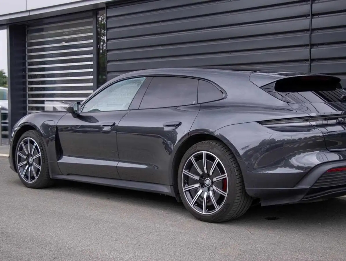 2023-porsche-taycan-e-4s-sport-turismo-571ps-performance-battery-plus-big-20