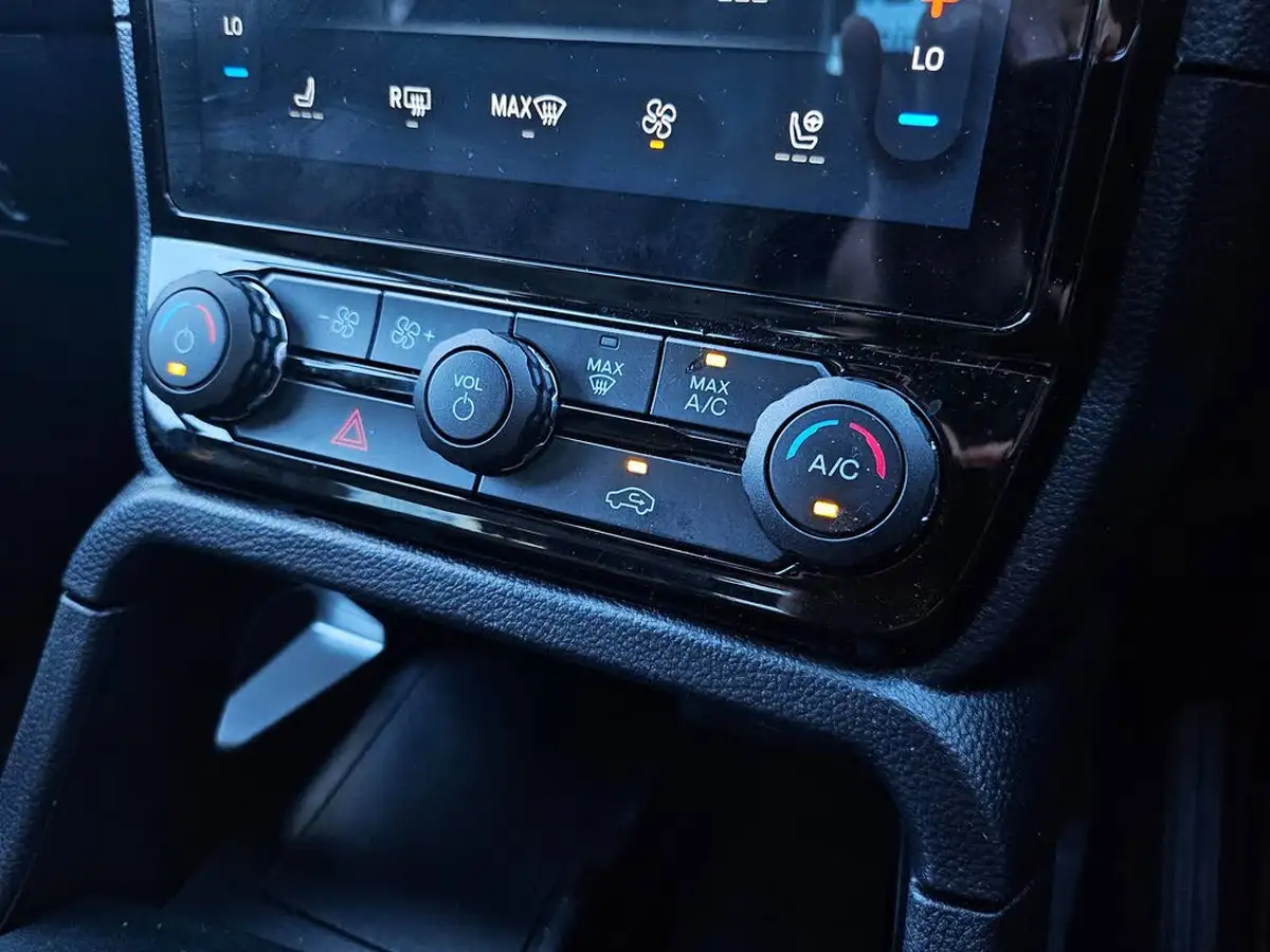 2023-ford-ranger-20-ecoblue-wildtrak-double-cab-big-23