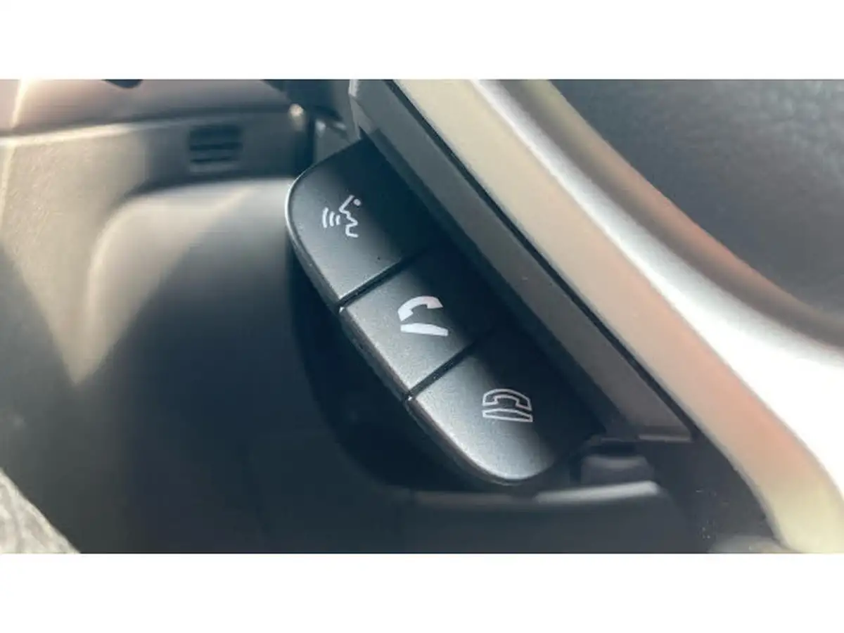 2023-suzuki-vitara-15-sz-t-big-28