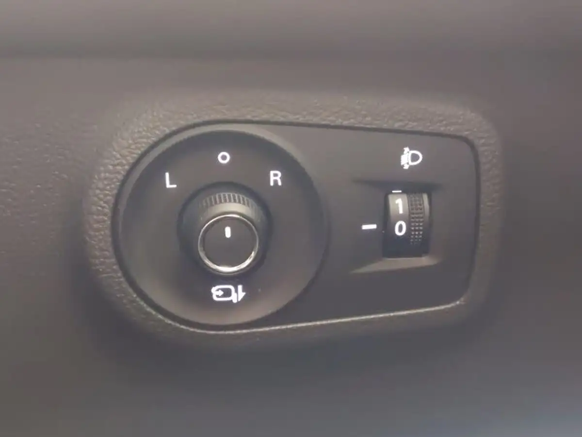 2022-mg-zs-suv-15-vti-tech-excite-big-16