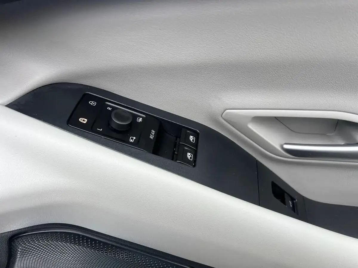 2024-ford-explorer-e-premium-286ps-77kwh-big-24
