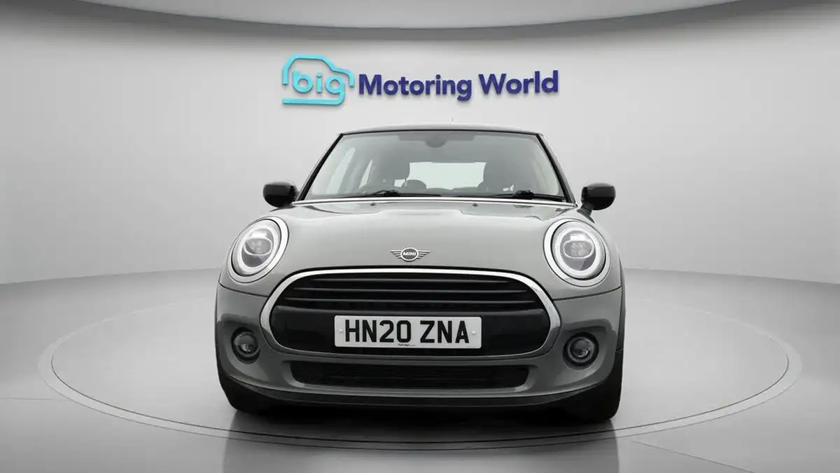 2020-mini-cooper-15-cooper-classic-nav-hatchback-3d-big-2