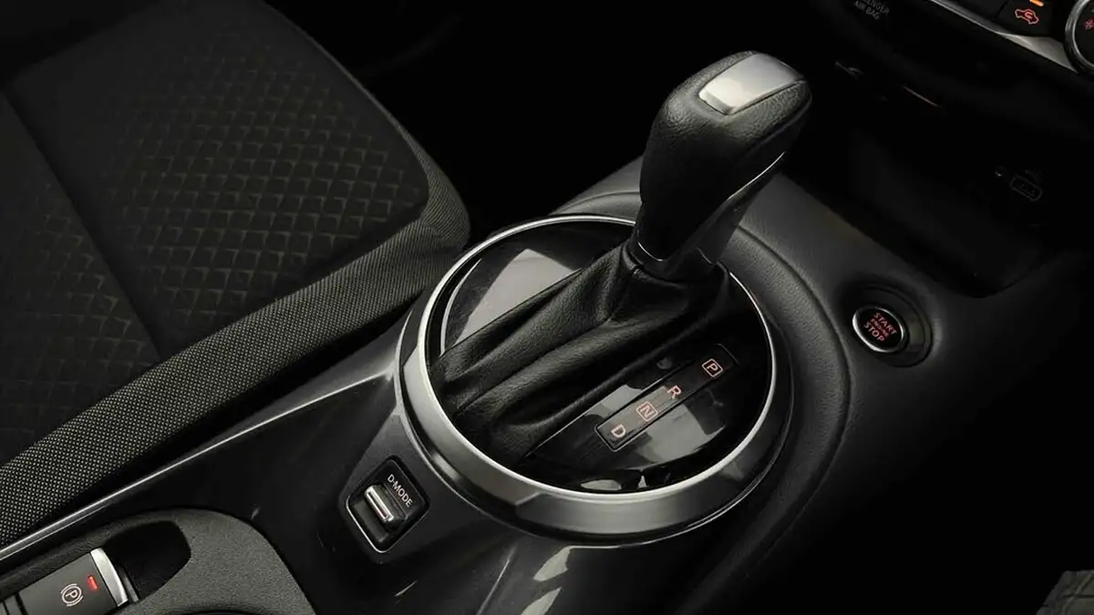 2022-nissan-juke-10-dig-t-n-connecta-dct-big-24