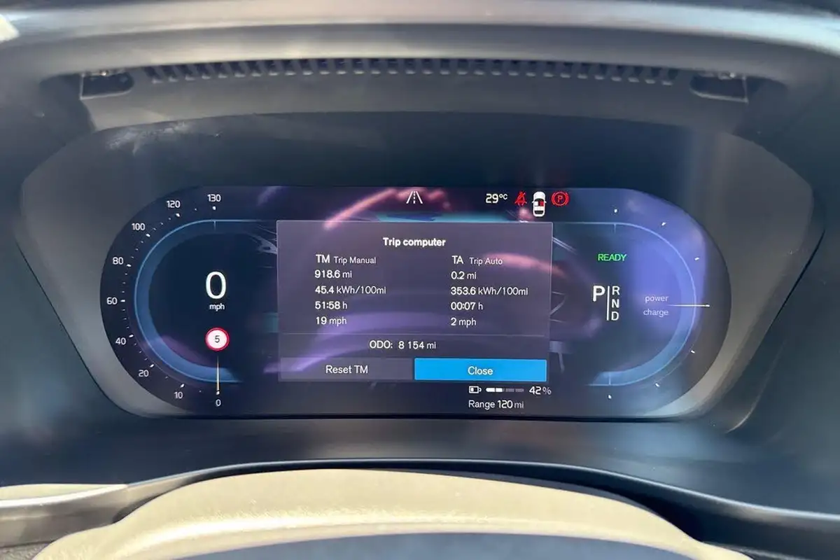 2023-volvo-c40-e-twin-recharge-ultimate-big-41