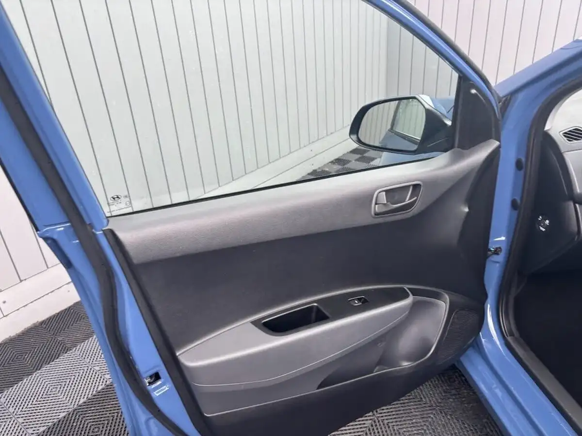 2017-hyundai-i10-10-se-big-48