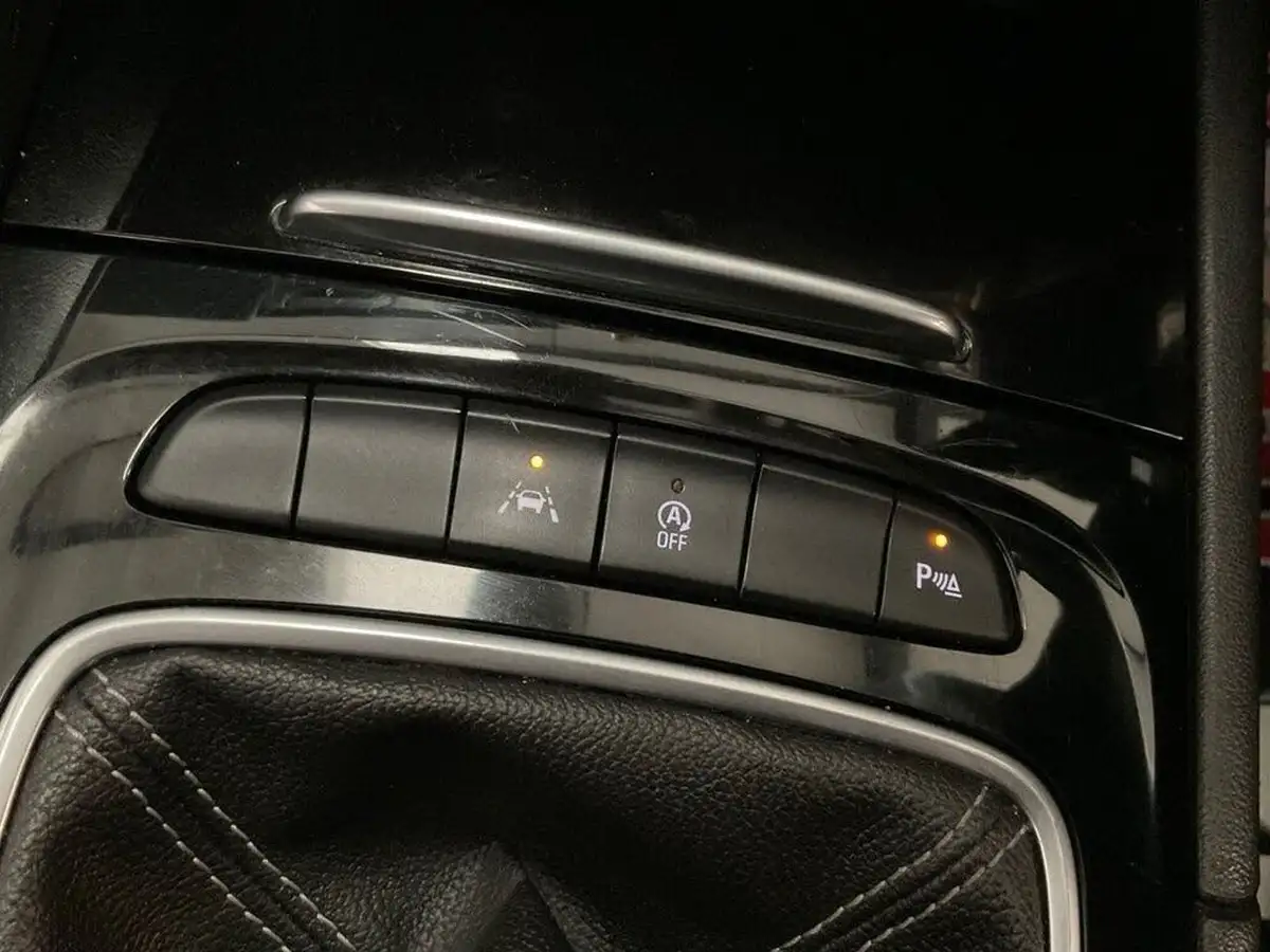 2021-vauxhall-insignia-grand-sport-15-turbo-d-se-nav-big-38