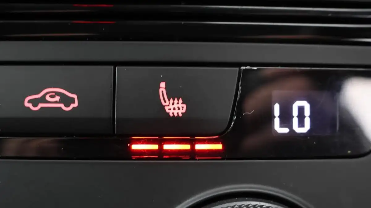 2020-seat-leon-20-tsi-cupra-lux-big-39