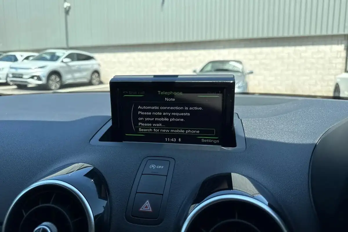 2018-audi-a1-14-tfsi-sport-nav-sportback-5d-big-39