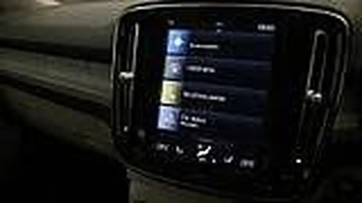 2022-volvo-xc40-15-t5-inscription-pro-big-21