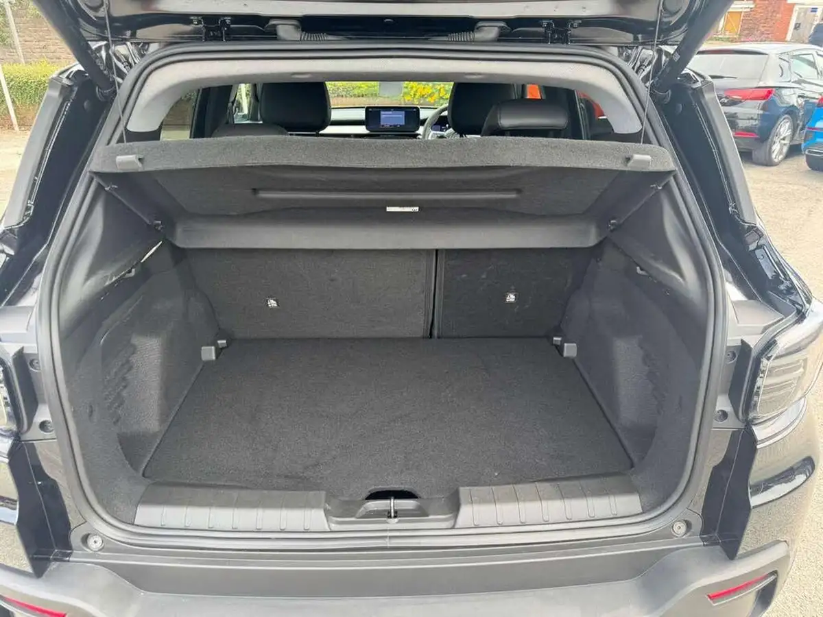 2025-jeep-avenger-12-gse-summit-big-9