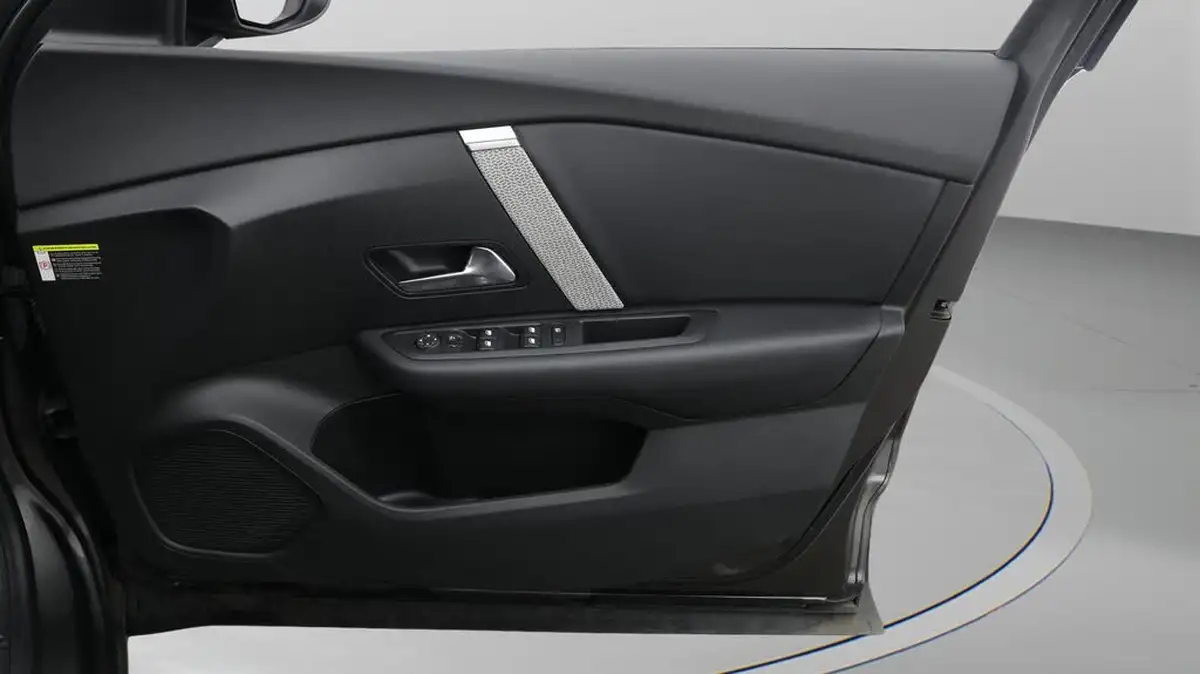 2023-citroen-c4-12-puretech-c-series-edition-eat8-big-22