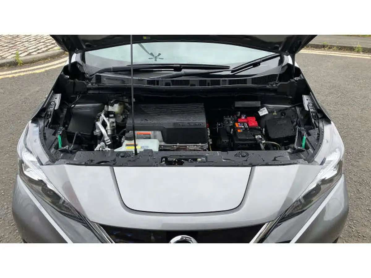 2021-nissan-leaf-e-tekna-big-7