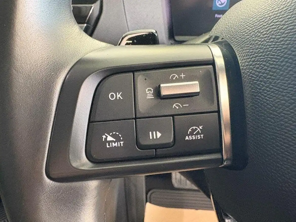 2021-citroen-c4-12-puretech-shine-130ps-eat8-big-16