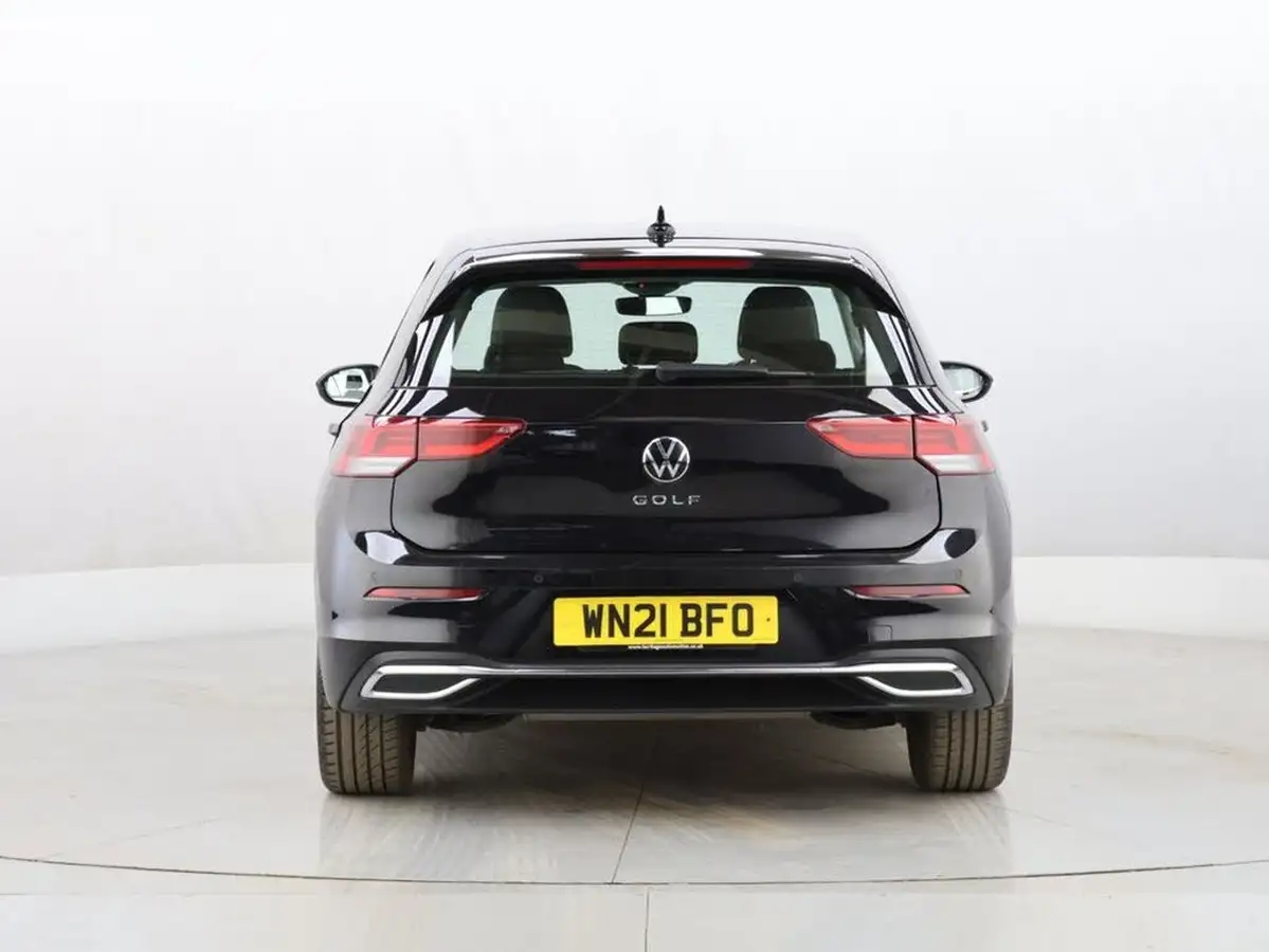 2021-volkswagen-golf-15-tsi-style-130ps-hatchback-big-6