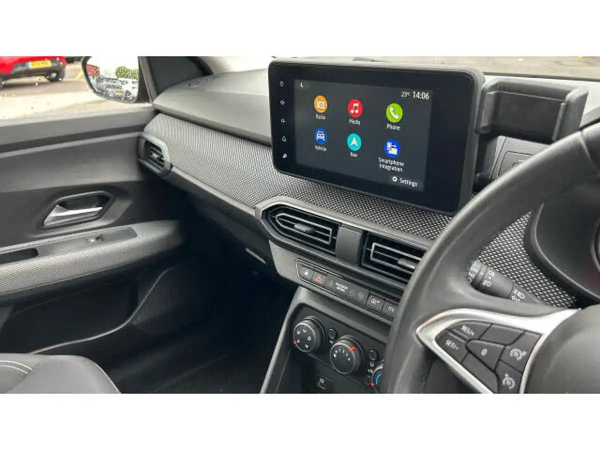 2021-dacia-sandero-10-tce-comfort-90bhp-big-13