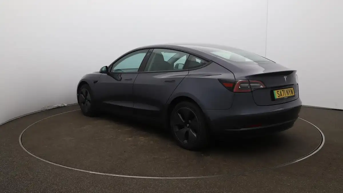 2021-tesla-model-3-e-long-range-awd-big-62