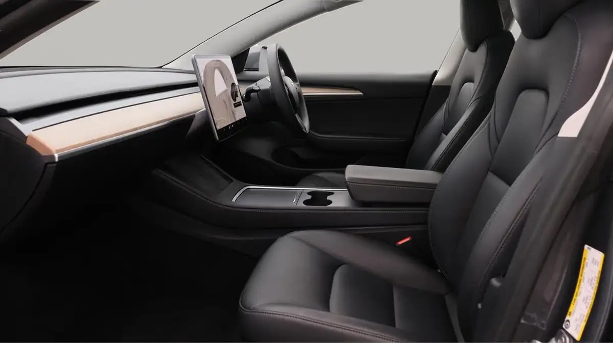 2021-tesla-model-3-e-long-range-awd-big-14