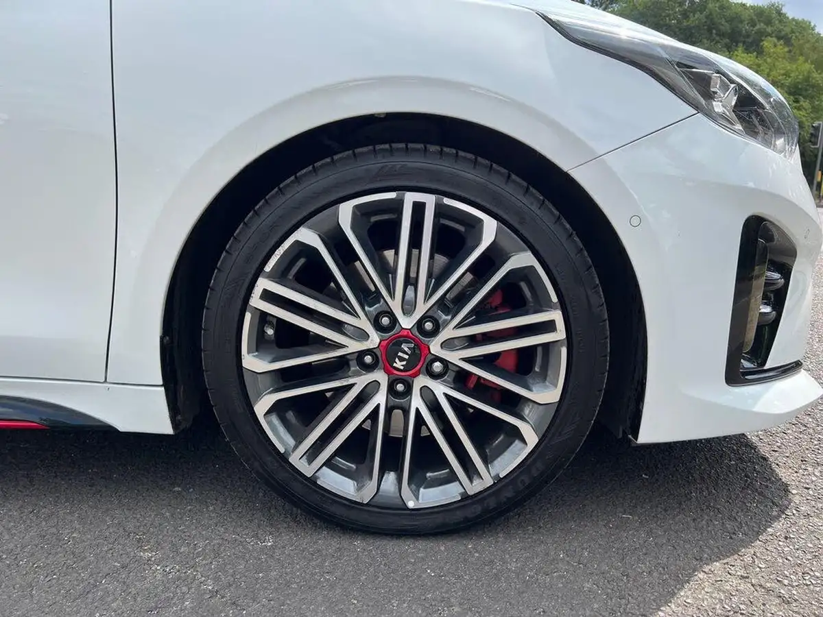 2019-kia-pro-ceed-16-t-gdi-gt-isg-station-wagon-5d-dct-big-4