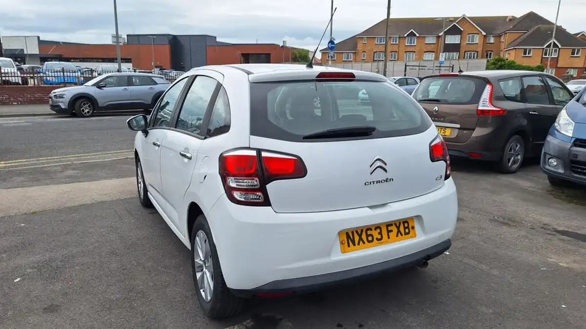 2013-citroen-c3-14hdi-vtr-big-4