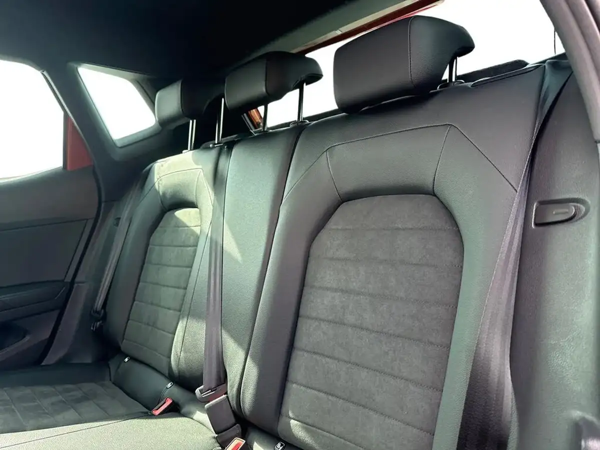 2019-seat-arona-10-tsi-fr-sport-big-18