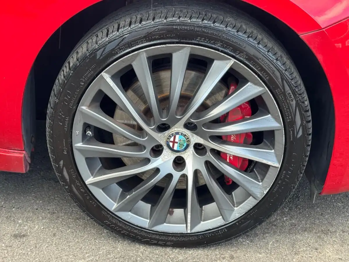 2015-alfa-romeo-giulietta-14-tb-qv-line-big-52