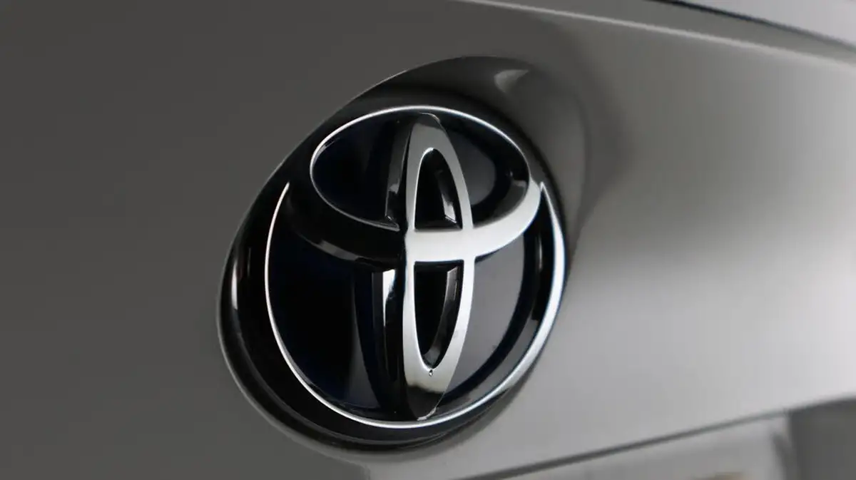 2023-toyota-c-hr-18-vvt-i-icon-120bhp-big-20