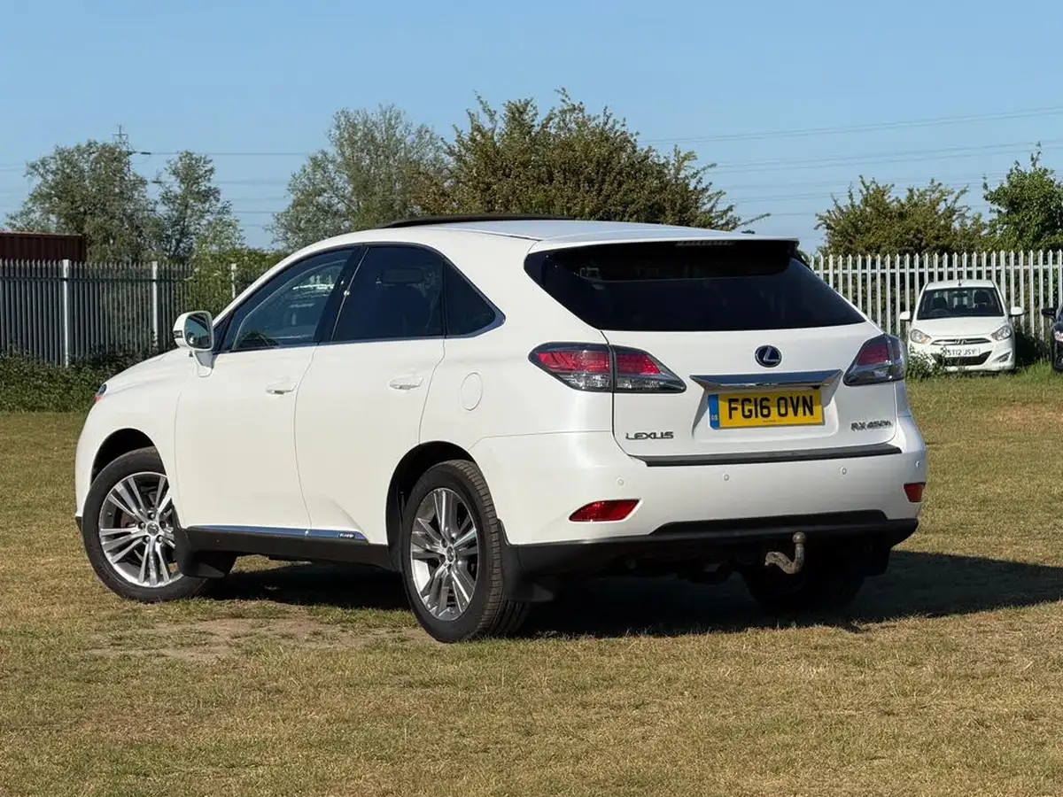 2016-lexus-rx-450h-35-advance-sun-big-3