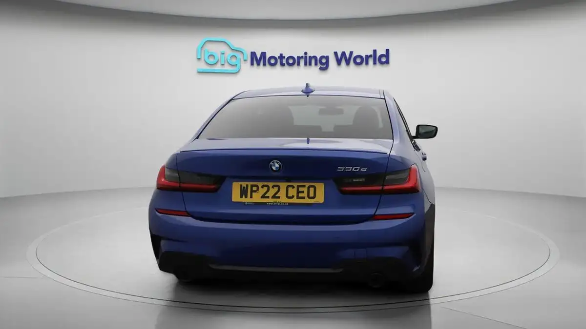 2022-bmw-3-series-20-330e-m-sport-pro-pack-saloon-4d-big-6