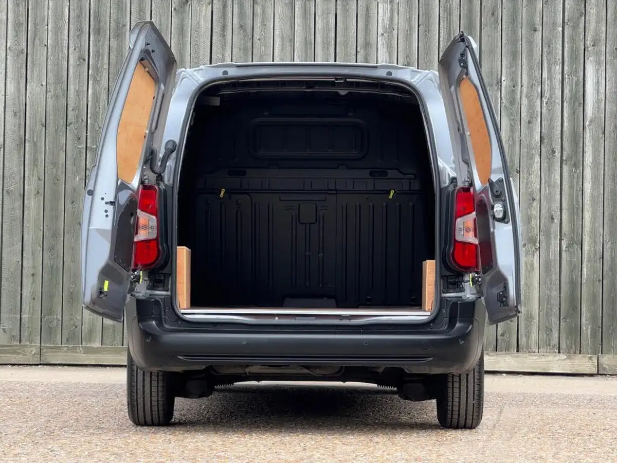2023-citroen-berlingo-15-bluehdi-1000-enterprise-edition-100pseu6d-big-36