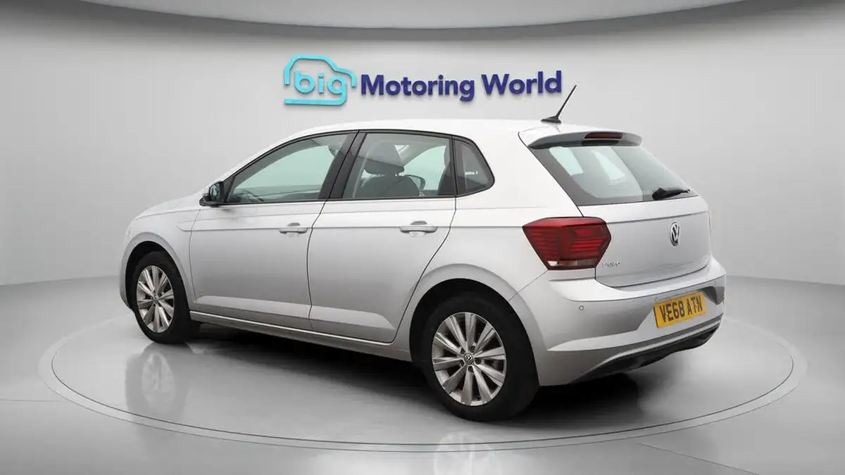 2018-volkswagen-polo-10-tsi-sel-115ps-5d-dsg-big-5